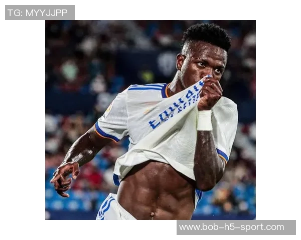 姆巴佩创造历史成皇马首位包揽赛季欧冠前三球的传奇球员